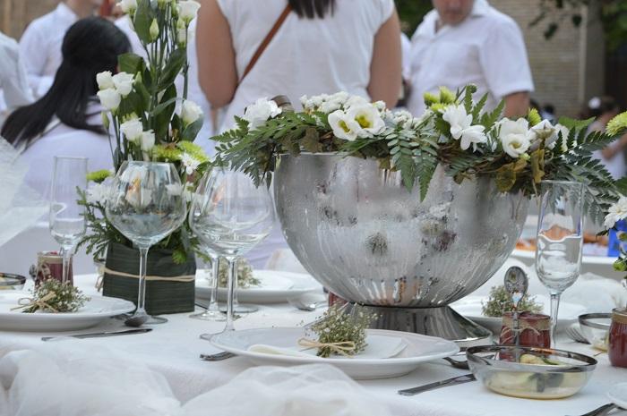 Cena en blanco zaragoza