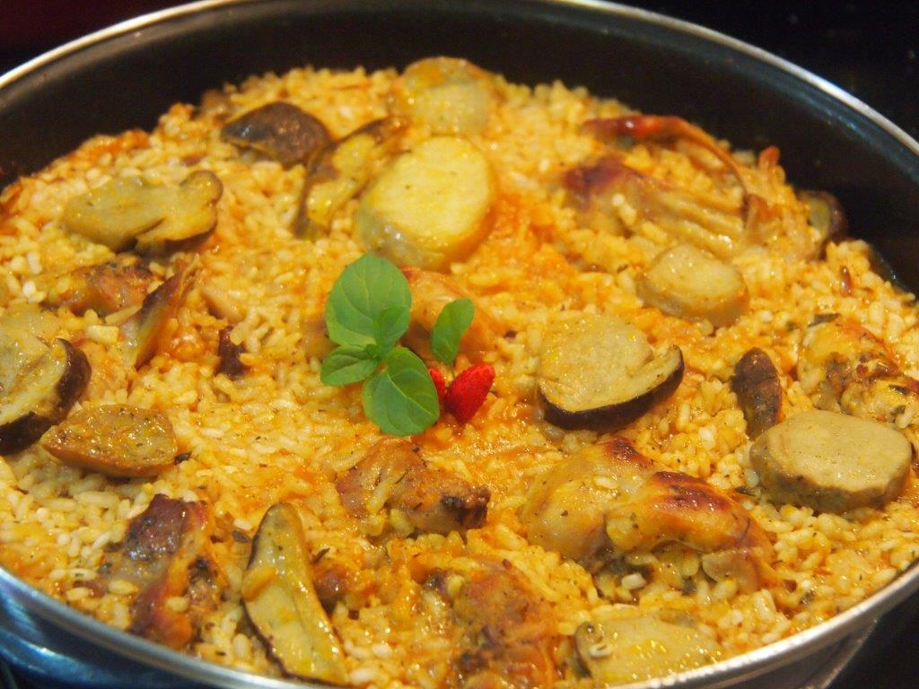 arroz con conejo y boletus