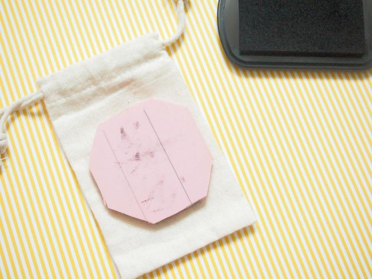 DIY: personalizar bolsitas para kits de supervivencia