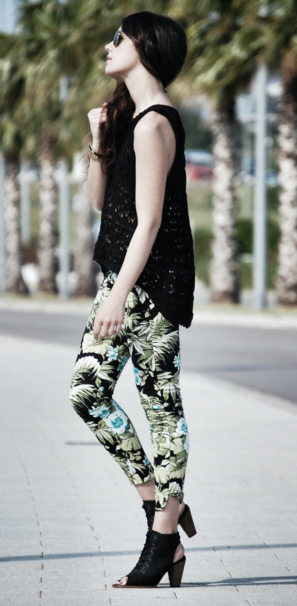 pantalones floreados-j