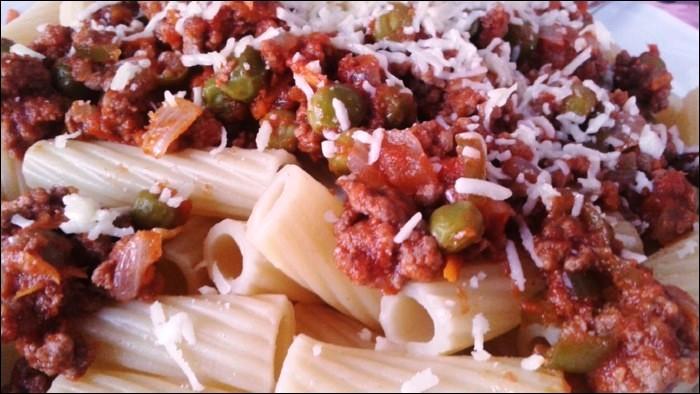 Macarrones-con-salsa-ragú-portada