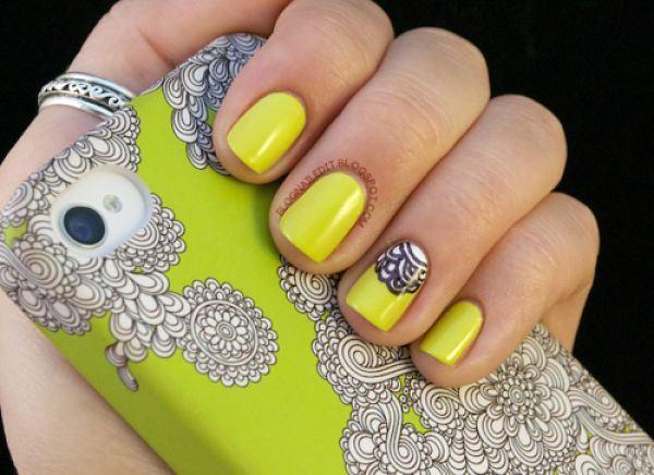 uñas verdes cortas con stickers