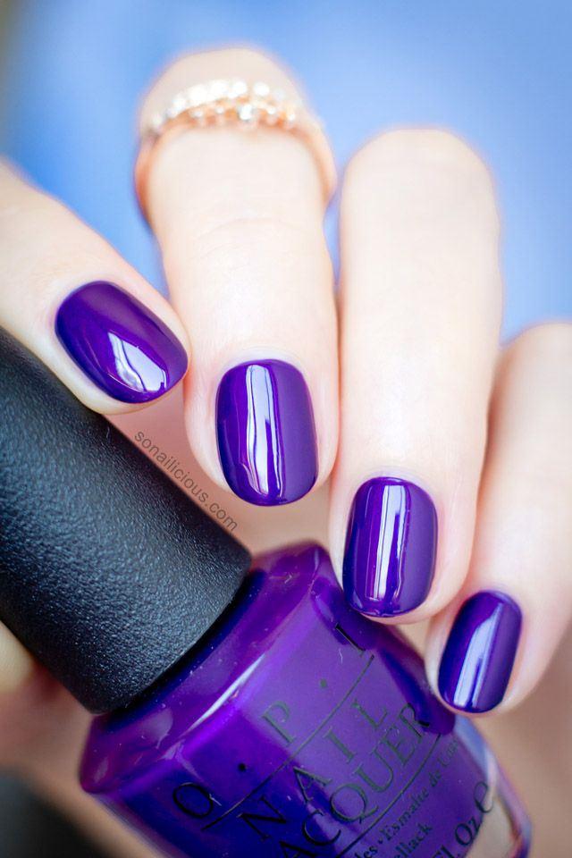 uñas naturales color morado