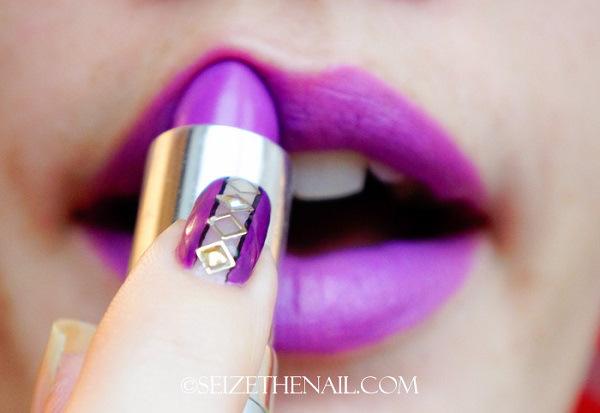 uñas y labios morados