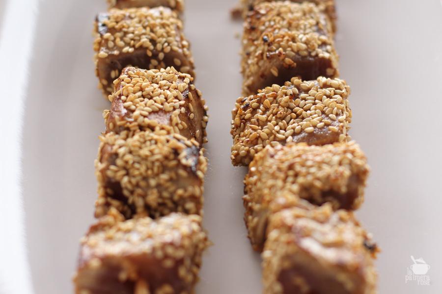 pincho de atun macerado en soja y jengibre