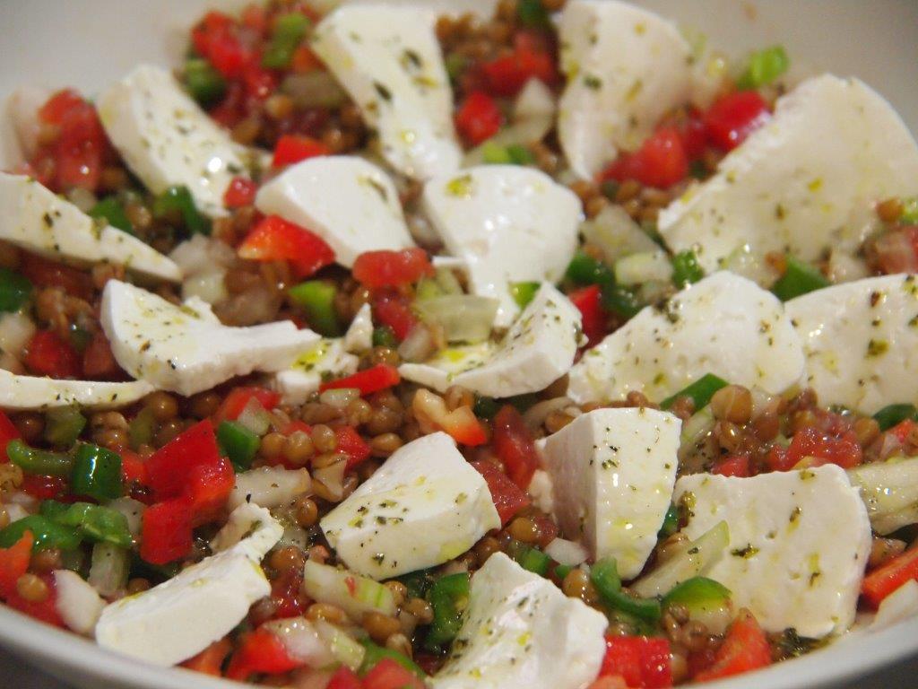 Ensalada trigo queso fresco