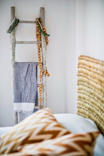 escalera,bisutería,deco