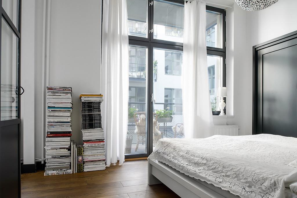 Cocina en el pasillo; Un precioso recorrido por un "apartamento tubo".