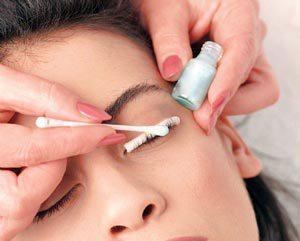 como-se-hace-la-permanente-de-pestañas