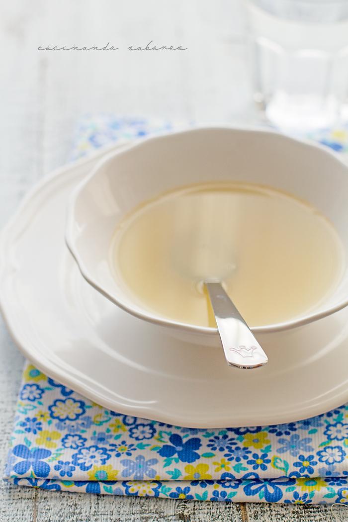 caldo de pescado casero