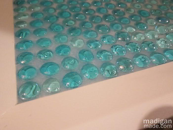 table-diy-covered-in-glass-gem-tile04