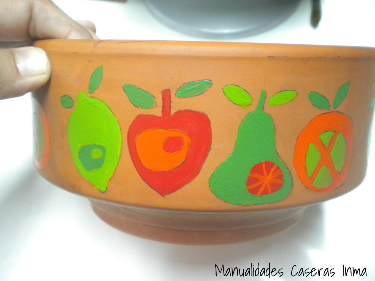 Manualidades Caseras Inma Maceta de Cerámica decorada con Frutas sin perfilar