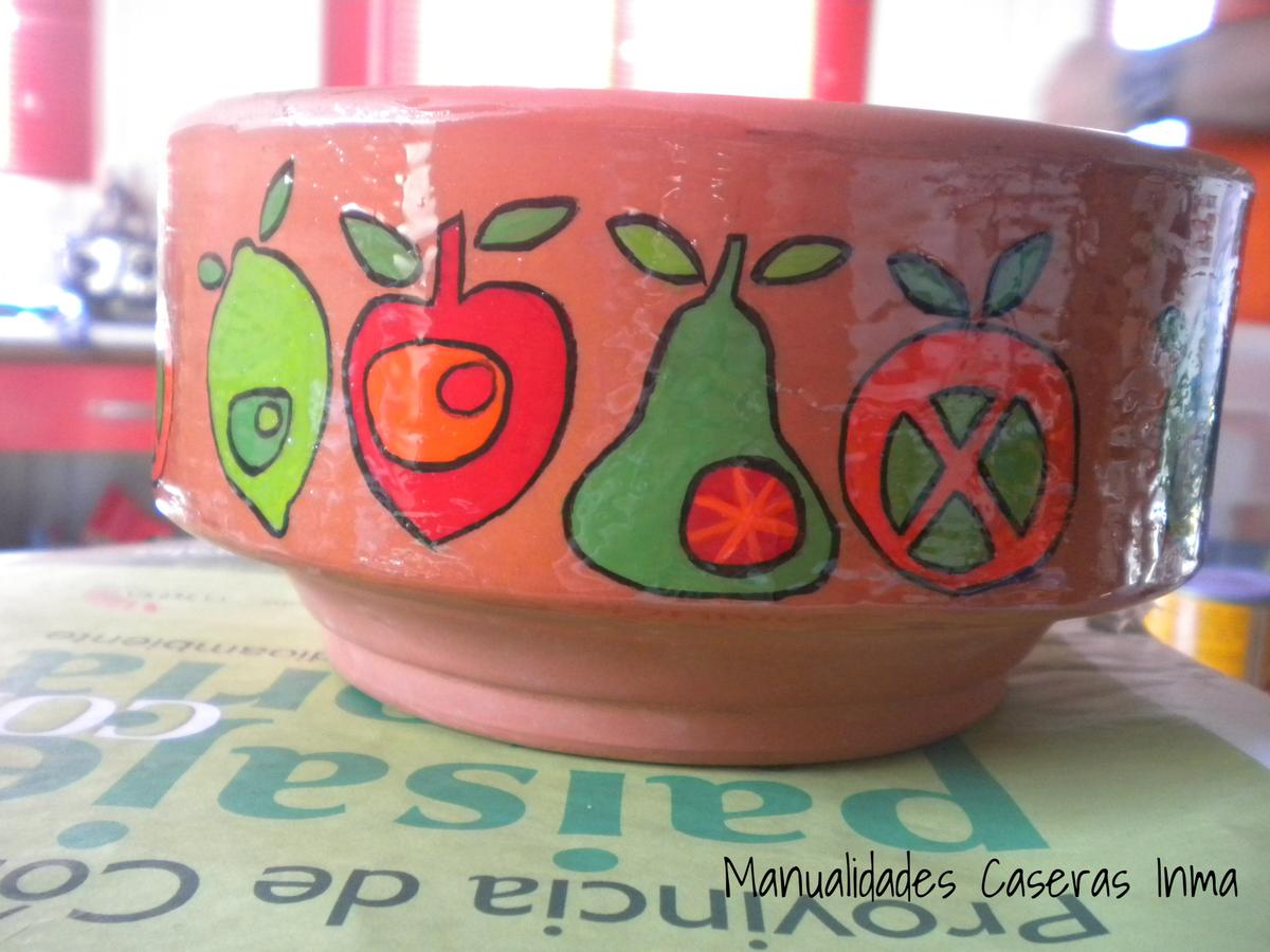 Manualidades Caseras Inma Maceta de Cerámica decorada con Frutas perfiladas y esmaltadas