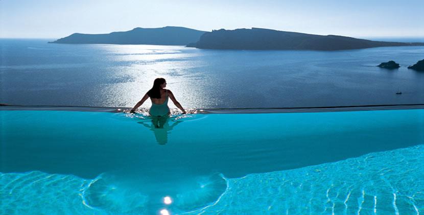 HomeLifeStyle-Hotel-Perivolas-Grece-Pool