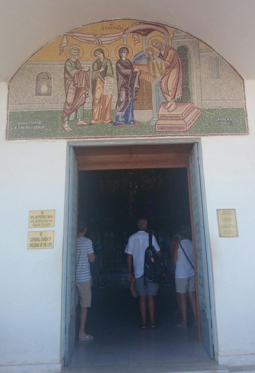 santorini-puertaI.ortodoxa