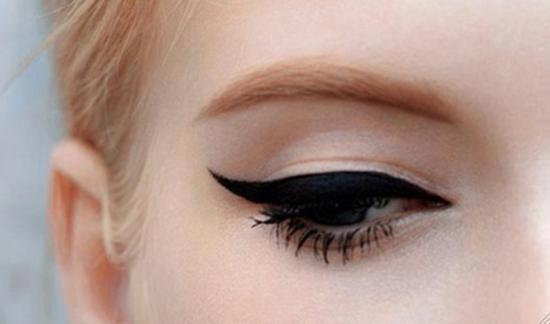 cat_eye_eyeliner