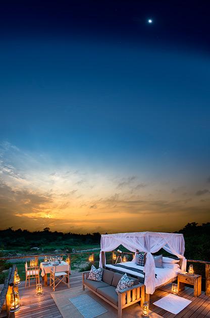 Outdoor Bed Tinyeleti