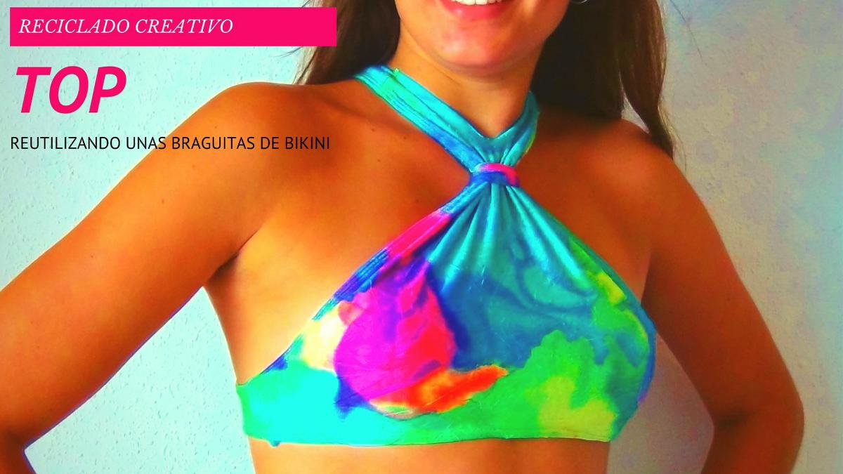 Top playero con unos calzones de bikini