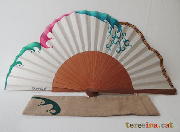 Abanico pintado a mano