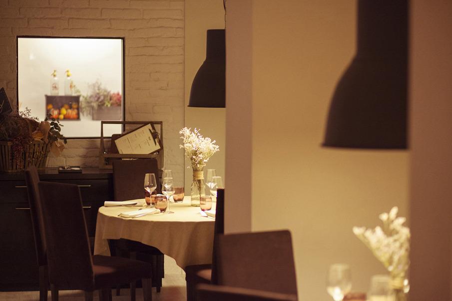 Decoración del Restaurante Kilo; Un precioso espacio de estilo industrial.