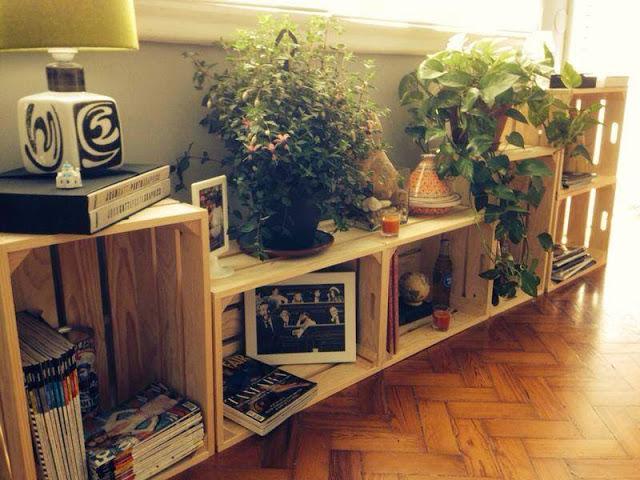 Construye una estantería modular DIY con cajas de fruta  Decoración de  unas, Muebles con cajas, Decoración de la habitación