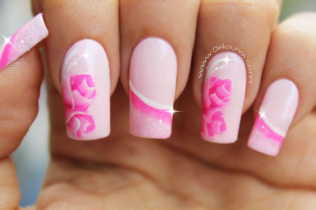 Decoración de uñas rosas1