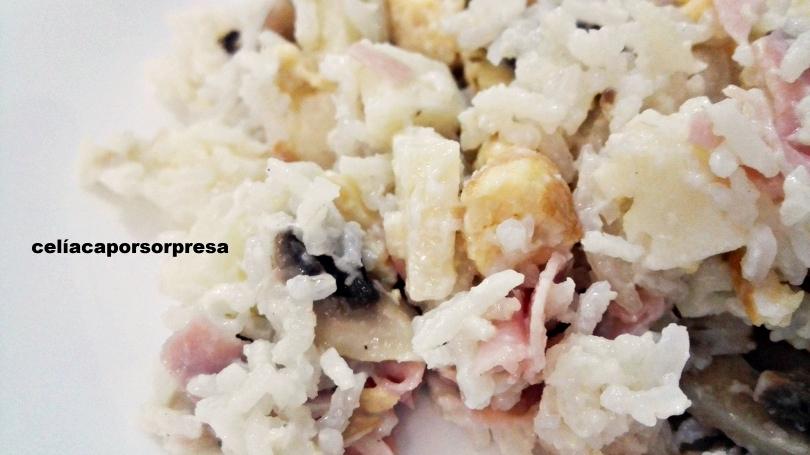 ensalada-de-arroz-con-mayonesa-de-cerca