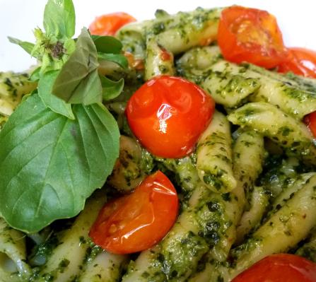 macarrones con pesto
