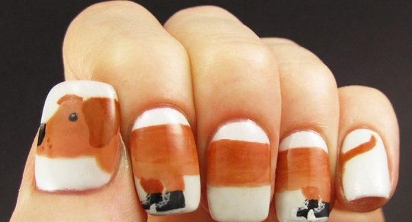 decoracion de uñas con perro salchicha