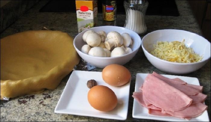 Quiche-de-jamón-y-queso-con-champiñones-ingredientes