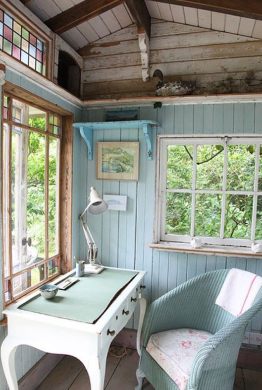 La oficina en casa: 5 minimalistas vs 5 acogedoras | Decoración