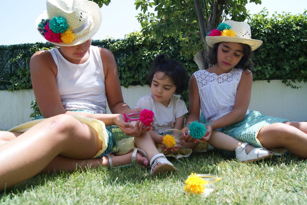 Que pompones más coloridos....