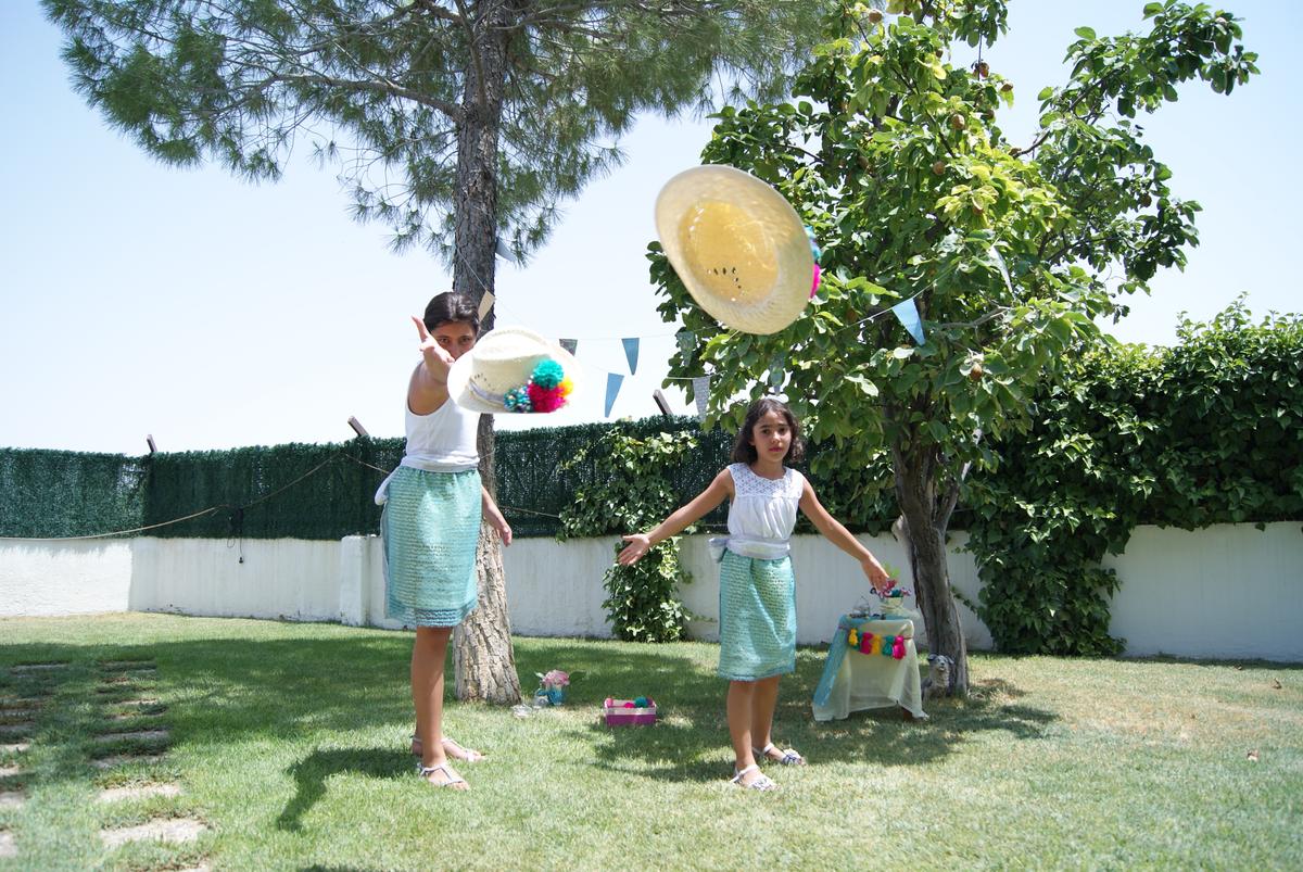 Los dos a la vez....