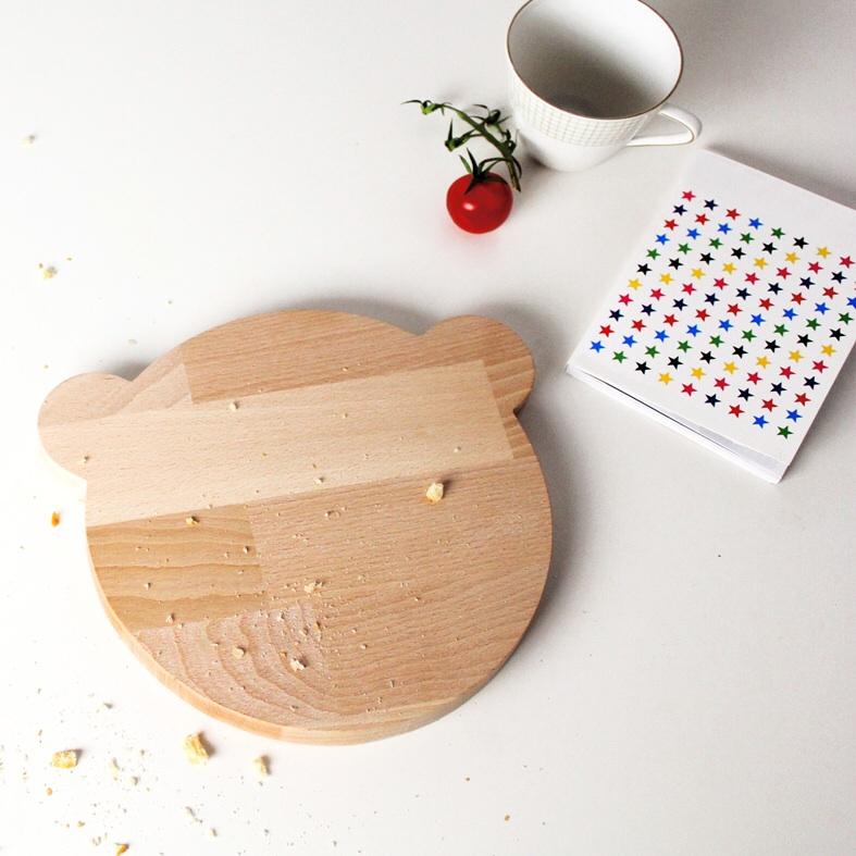 tabla de pan oso maow