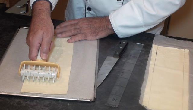 Tarta de Hojaldre con fresas y crema pastelera12_mini