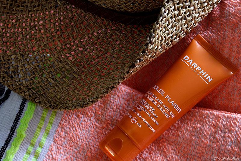 HOMELIFESTYLE-MAGAZINE-LOS-MEJORES-PROTECTORES-SOLARES-2015-DARPHIN