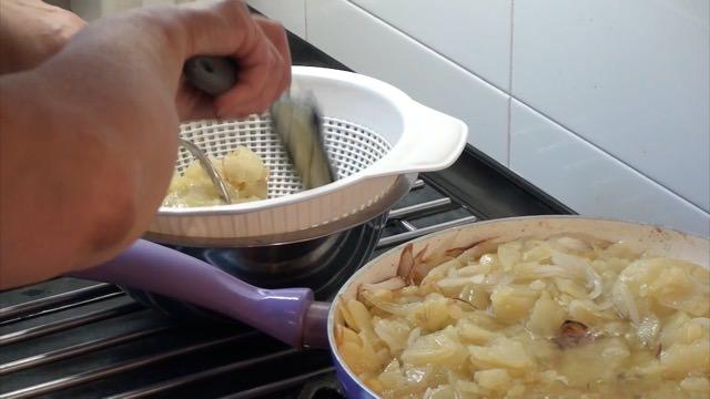 Tortilla de patatas y cebolla26_mini