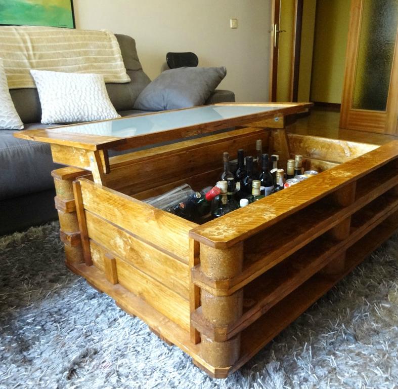 Cómo hacer una mesa elevable con palets