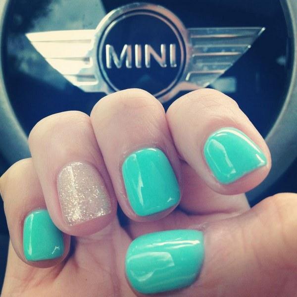 decoracion de uñas cortas color menta