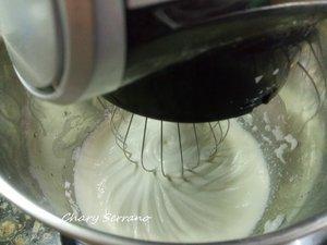 VASITOS DE MOUSSE DE QUESO Y MORAS, SIN GRASAS NI AZÚCARES