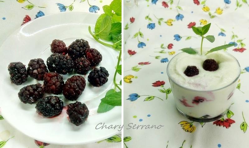 VASITOS DE MOUSSE DE QUESO Y MORAS, SIN GRASAS NI AZÚCARES