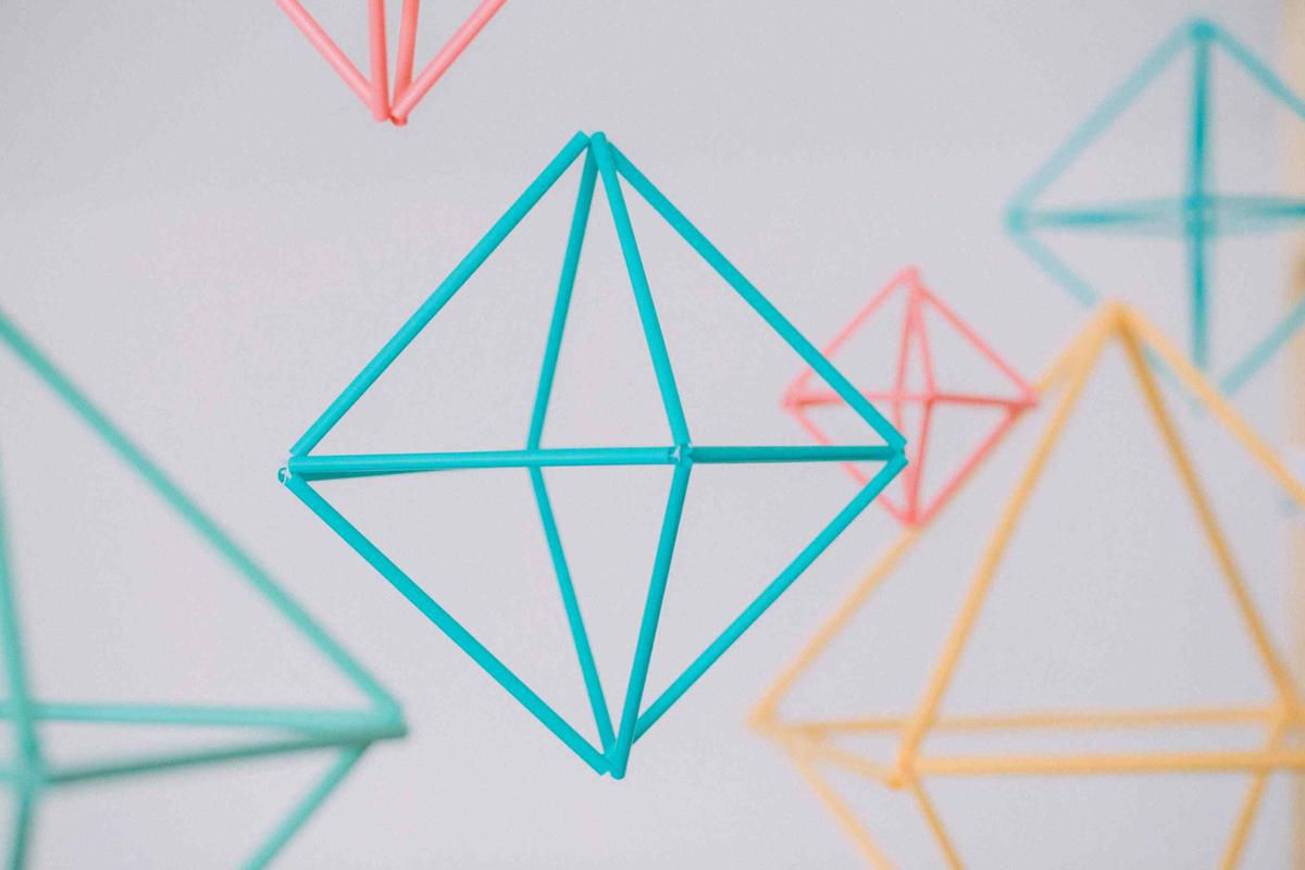 Decoración geométrica - Decoración de bodas en All Lovely Party