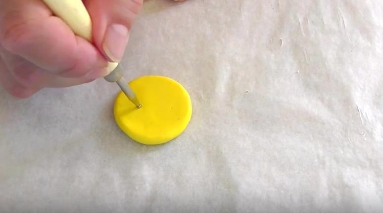 Pasta amarilla para modelar 