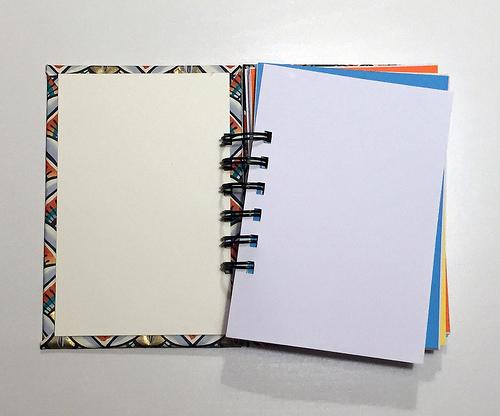 03 Libreta papel DIY colores