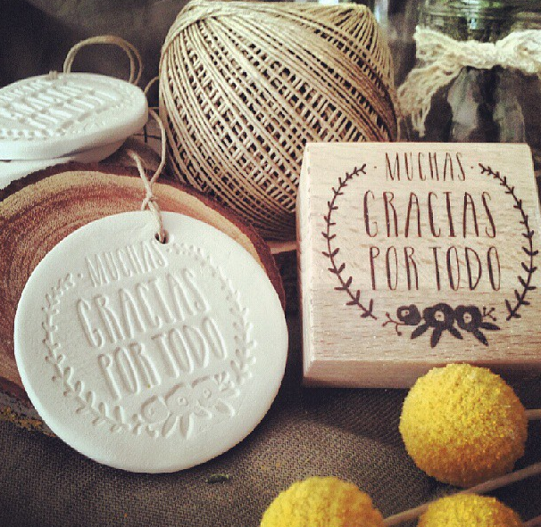 etiqueta estampada ceramica eljardindemamaana_maowdesign