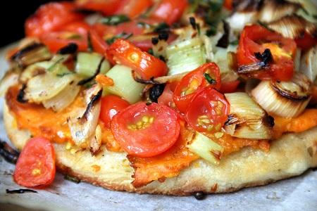 Pizza de puerros y patatas dulces