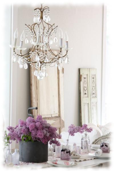 r_imagen_800x600_5Pared decorada con puertas recicladas