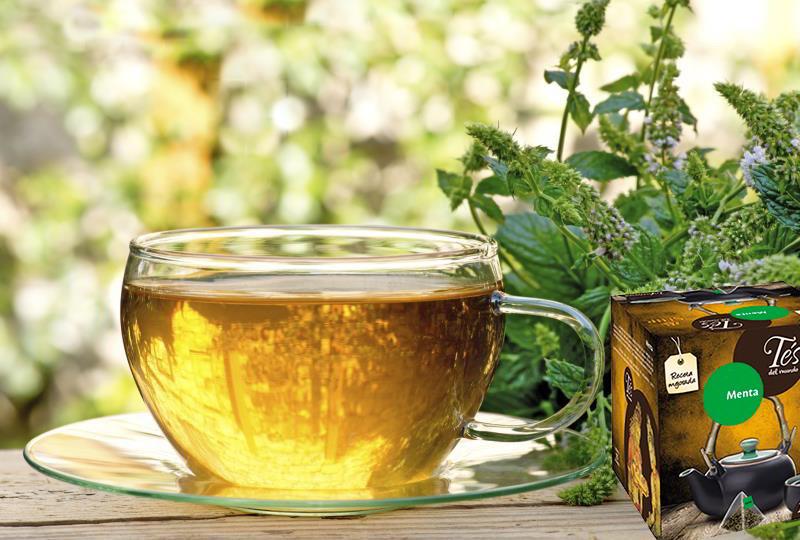 Te en pirámides menta