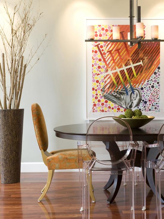 contemporary-dining-room-with-floor-vase-and-bamboo-branches-bamboo-decor-tips