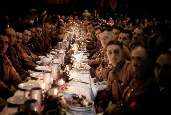 cena-navidad-hitler